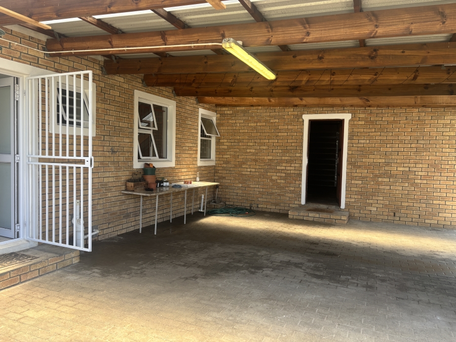 3 Bedroom Property for Sale in Zonnendal Western Cape